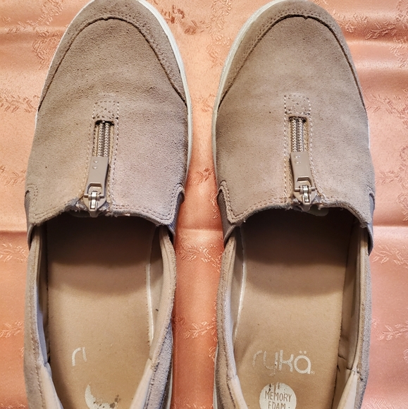 Cloudsteppers by Clarks Shoes - Cloudsteppers shoes